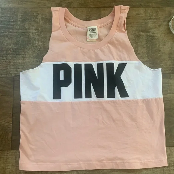 New Victoria’s Secret outfit Tank NWT and High waisted shorts - Picture 2 of 13